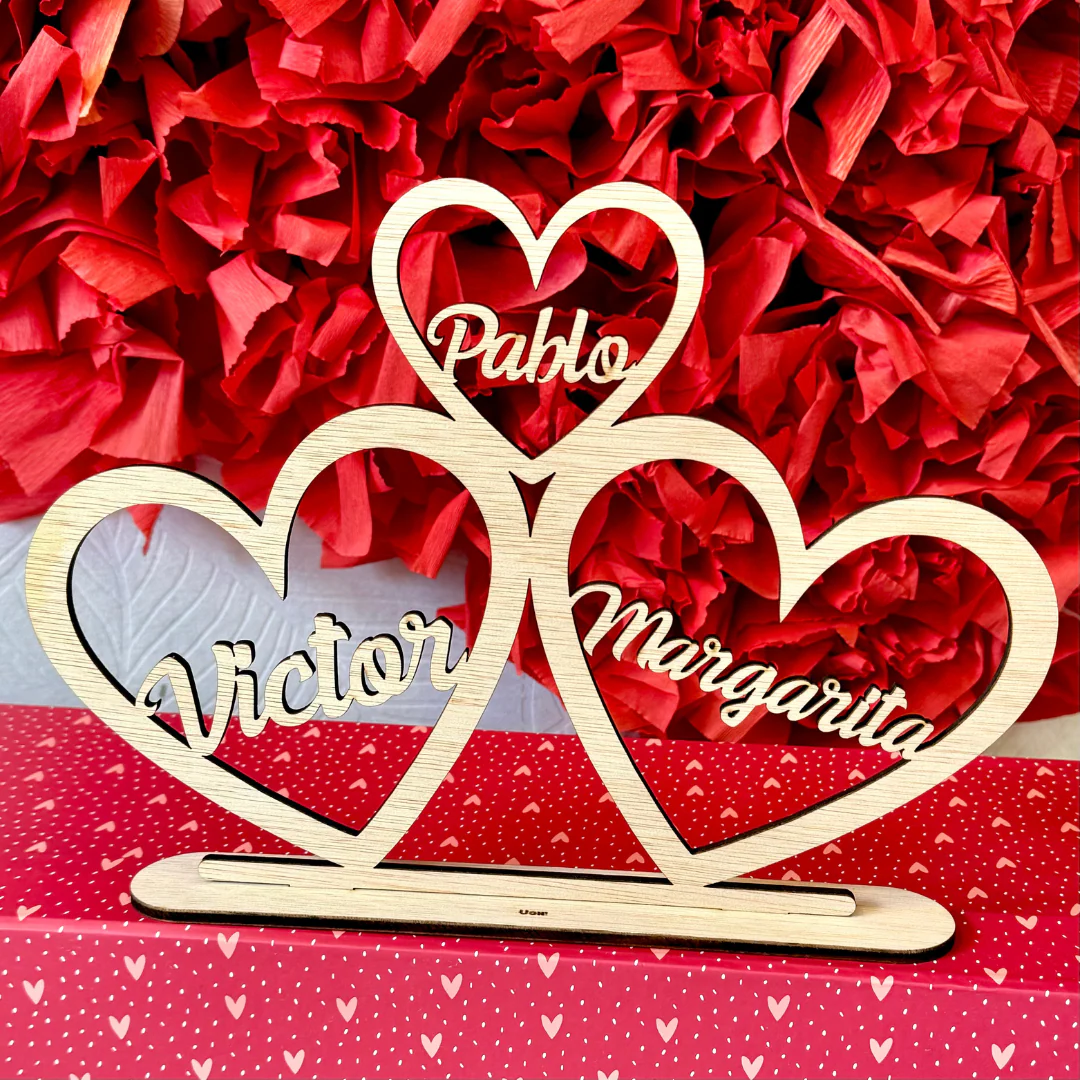 Corazones con 3 nombres