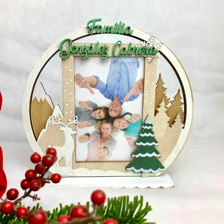 Marco de fotos familia y Reno personalizado