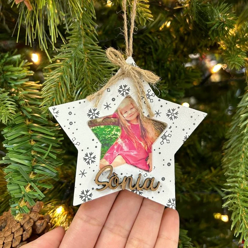 Marco navideño personalizado para colgar - Image 3