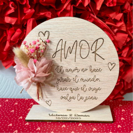 Placa Amor con flores preservadas