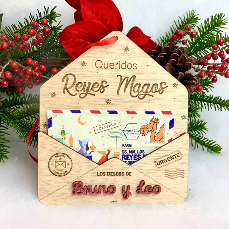 Sobre de madera para cartas de los Reyes Magos